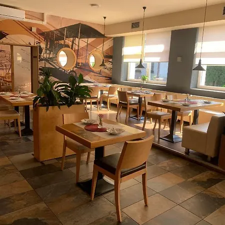 Restaurace A Vrtule 3* Petrvald (Novy Jicin)