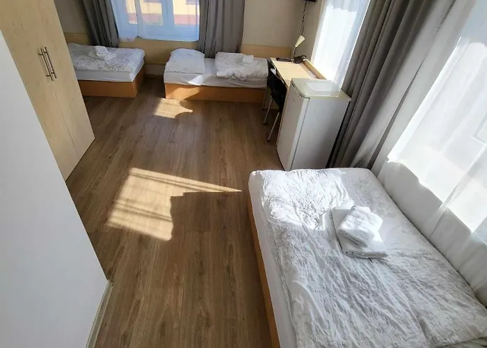 Penzion Restaurace A Vrtule 3*